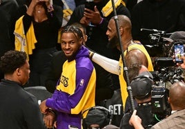 Los Lakers mandan a Bronny James a su equipo en la G-League tras el histórico debut con su padre