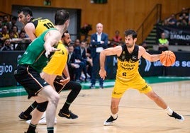 El Tenerife repite victoria ante el Joventut y es el primer semifinalista