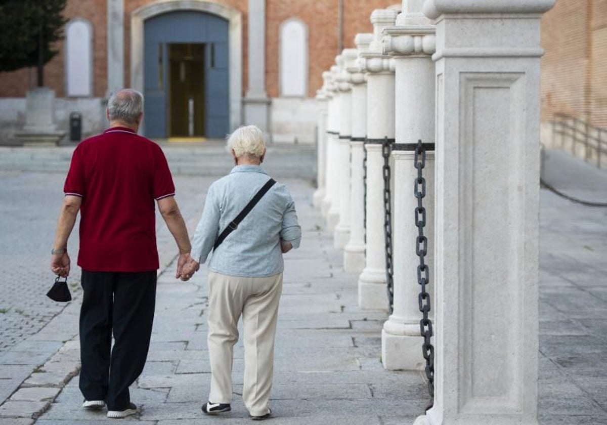 El frenazo de los sueldos en 1.500 euros complica el pago de una pensiones al alza
