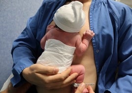 El innovador sistema del Hospital Materno de Málaga para no separar a los bebés de sus padres