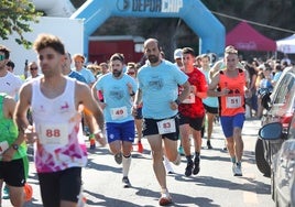 La carrera y la marcha han partido de la Bajada de San Martín, junto a la sede de la ONG