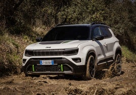 Probamos el Jeep Avenger 4xe, el más campero de la gama