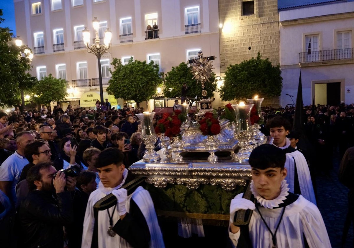 El Lignum Crucis, el Lunes Santo de 2024