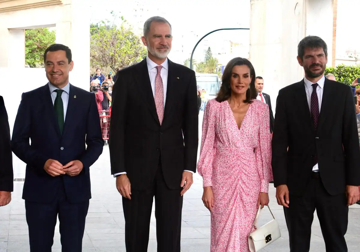 Los Reyes presiden el acto